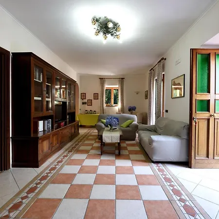 Soso Bed & Breakfast 3*