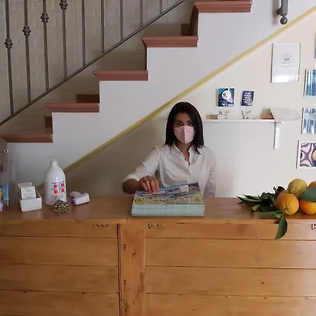 לינה וארוחת בוקר Soso סורנטו