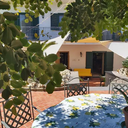 Soso Bed & Breakfast 4*